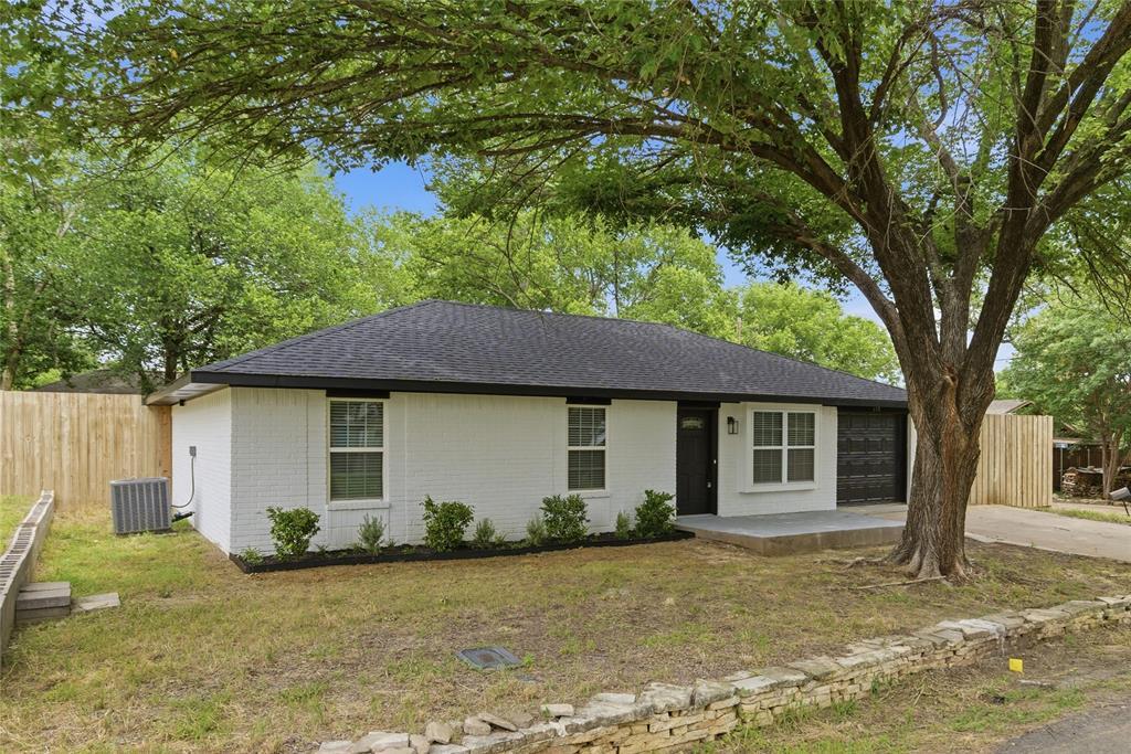 610 Galbraith St, Lake Dallas TX